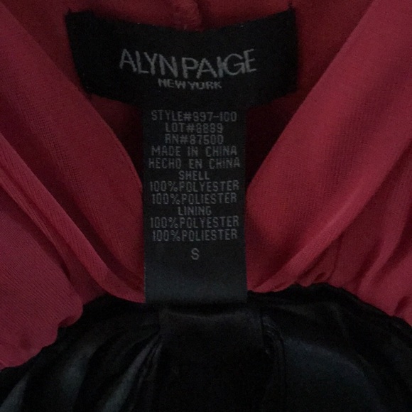 Dress - Picture 2 of 3